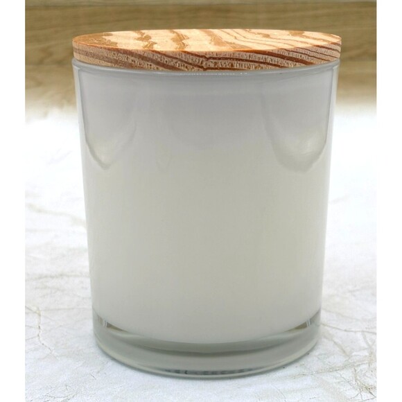 Mullen Design Co All Natural Coconut Wax Candle Spring Scent Double Wick New! - Picture 3 of 11
